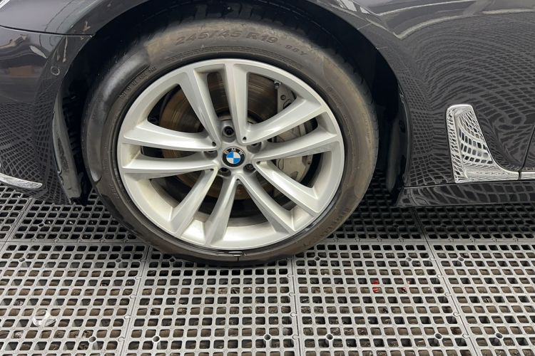 Used BMW 7 Series 2016 750Li xDrive Four-Seat Version Exterior 7