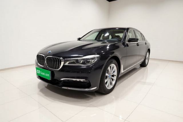 Ojetý BMW 7 Series 2016 740Li Luxury Edition