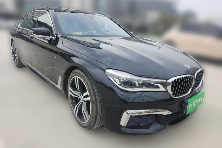 Used BMW 7 Series 2016 730Li Luxury Model Front Right 45 Deg