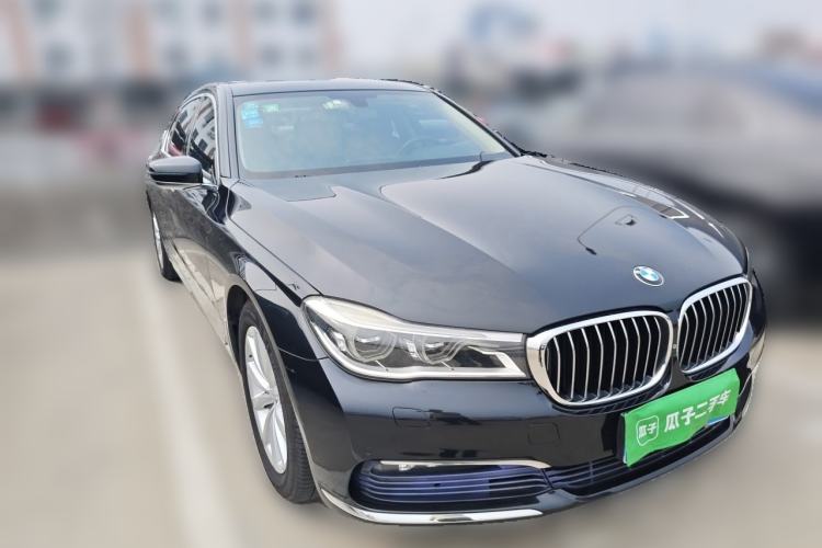 Used BMW 7 Series 2016 730Li Luxury Model Front Right 45 Deg