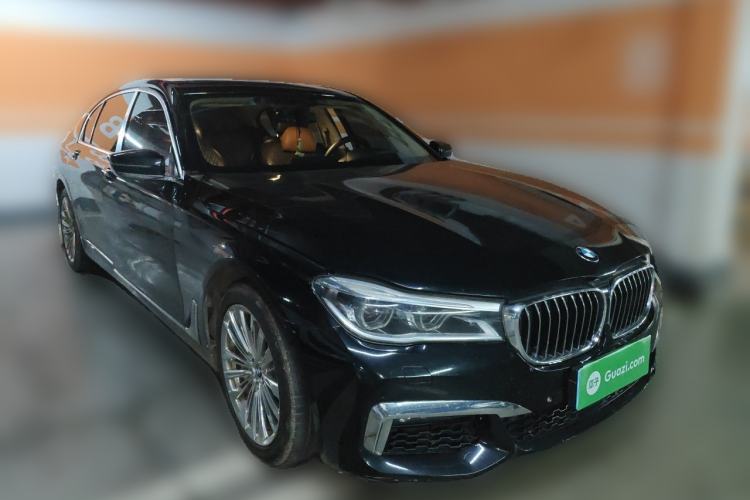 Used BMW 7 Series 2016 740Li Luxury Edition Front Right 45 Deg