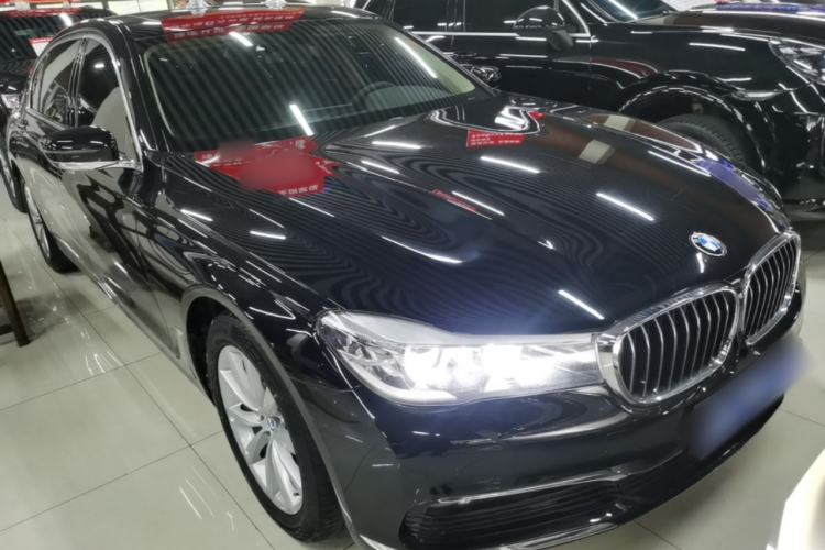 Used BMW 7 Series 2016 730Li Leading Model Front Right 45 Deg