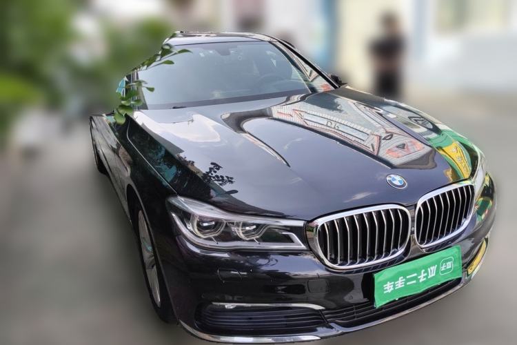 Used BMW 7 Series 2016 730Li Luxury Model Front Right 45 Deg