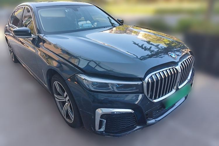 Used BMW 7 Series 2016 730Li Leading Model Front Right 45 Deg