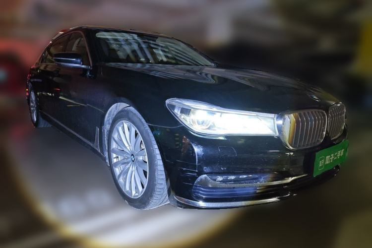 Used BMW 7 Series 2016 740Li Luxury Edition Front Right 45 Deg