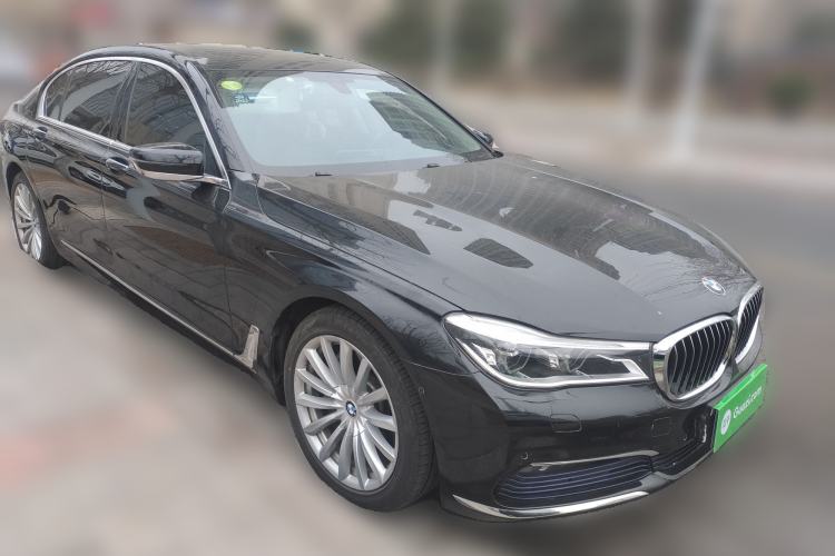 Used BMW 7 Series 2016 740Li Luxury Edition Front Right 45 Deg