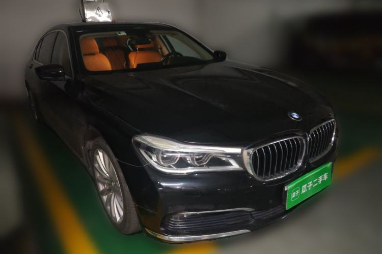 Used BMW 7 Series 2016 740Li Luxury Edition Front Right 45 Deg