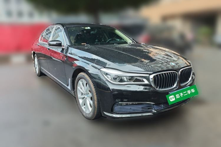 Used BMW 7 Series 2016 730Li Luxury Model Front Right 45 Deg