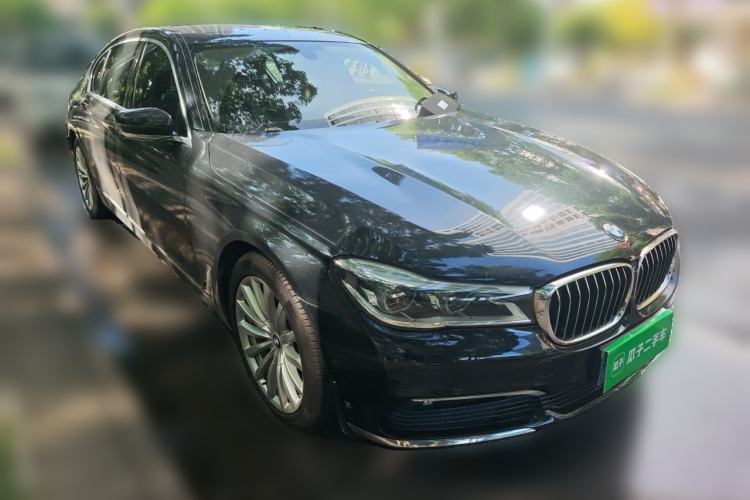 Used BMW 7 Series 2016 740Li Luxury Edition Front Right 45 Deg