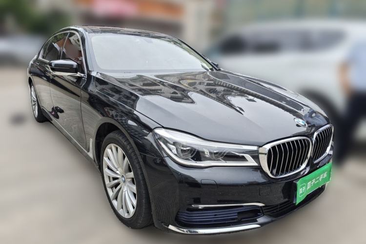 Used BMW 7 Series 2016 740Li Luxury Edition Front Right 45 Deg