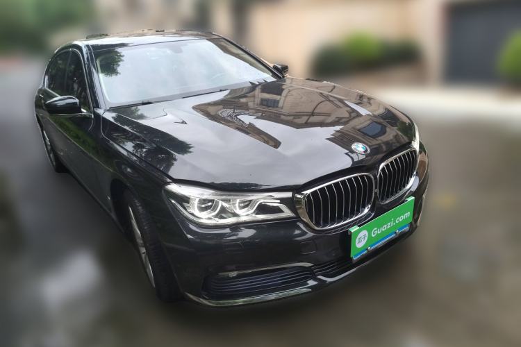 Used BMW 7 Series 2016 730Li Luxury Model Front Right 45 Deg