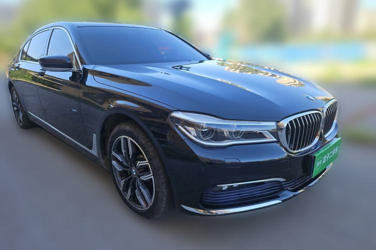 Used BMW 7 Series 2016 730Li Luxury Model Front Right 45 Deg