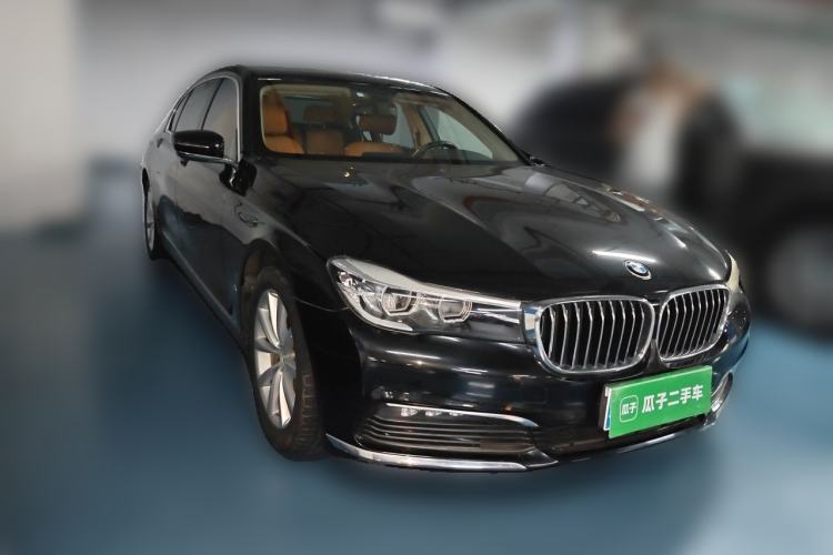 Used BMW 7 Series 2016 730Li Leading Model Front Right 45 Deg