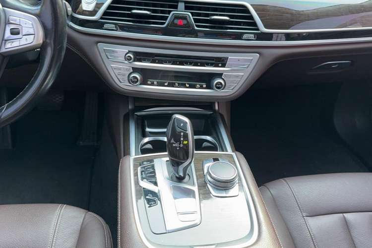 Used BMW 7 Series 2016 730Li Leading Model Gear Lever