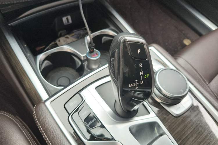 Used BMW 7 Series  Gear Lever