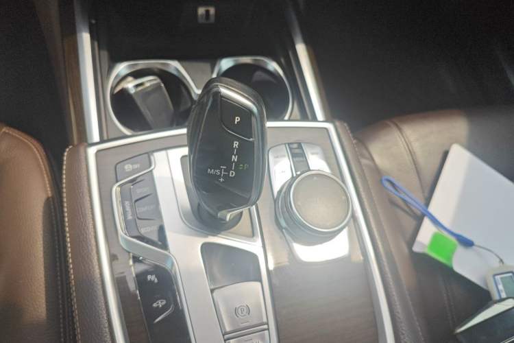 Used BMW 7 Series 2016 730Li Leading Model Gear Lever
