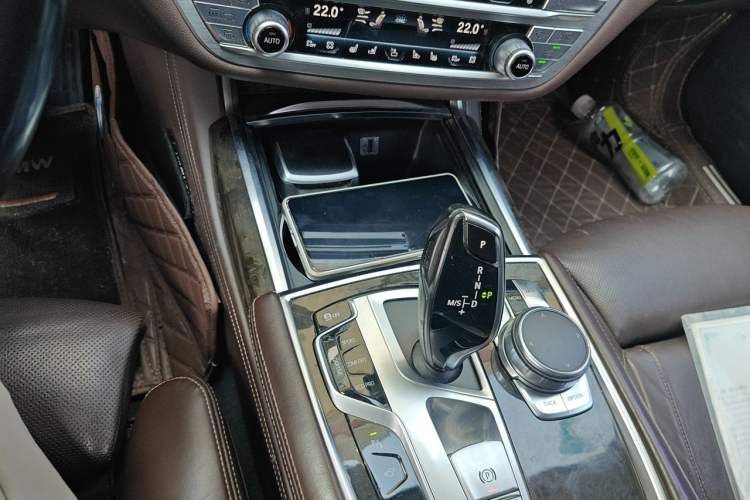 Used BMW 7 Series  Gear Lever