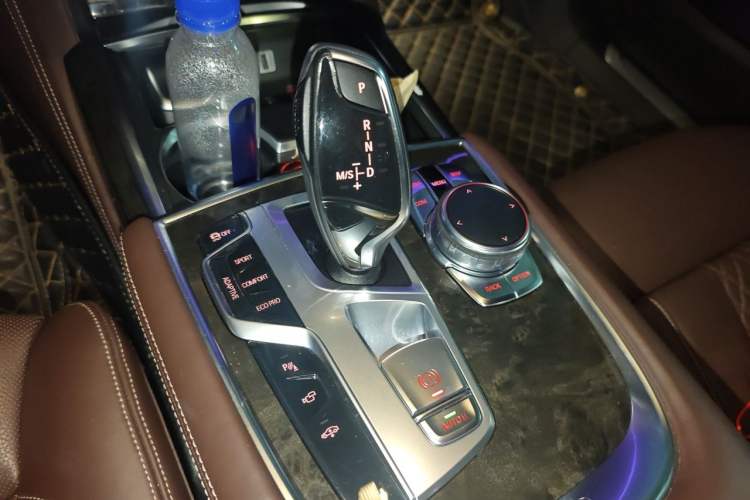 Used BMW 7 Series 2016 730Li Luxury Model Gear Lever