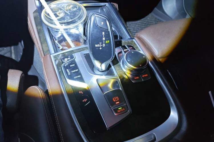 Used BMW 7 Series 2016 740Li Luxury Edition Gear Lever