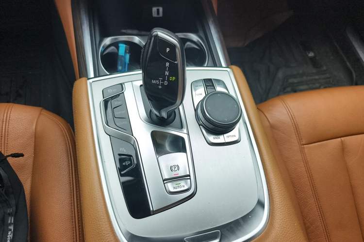 Used BMW 7 Series  Gear Lever
