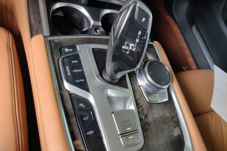 Used BMW 7 Series 2016 730Li Luxury Model Gear Lever