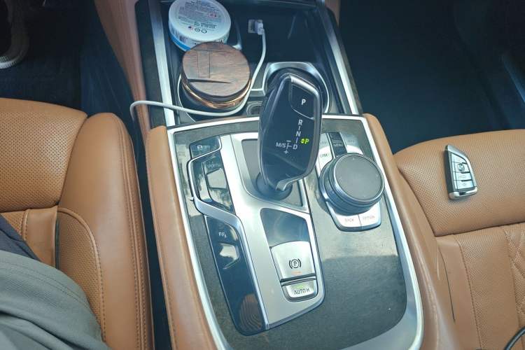 Used BMW 7 Series 2016 740Li Luxury Edition Gear Lever