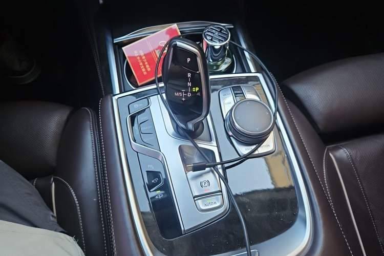 Used BMW 7 Series 2016 730Li Luxury Model Gear Lever
