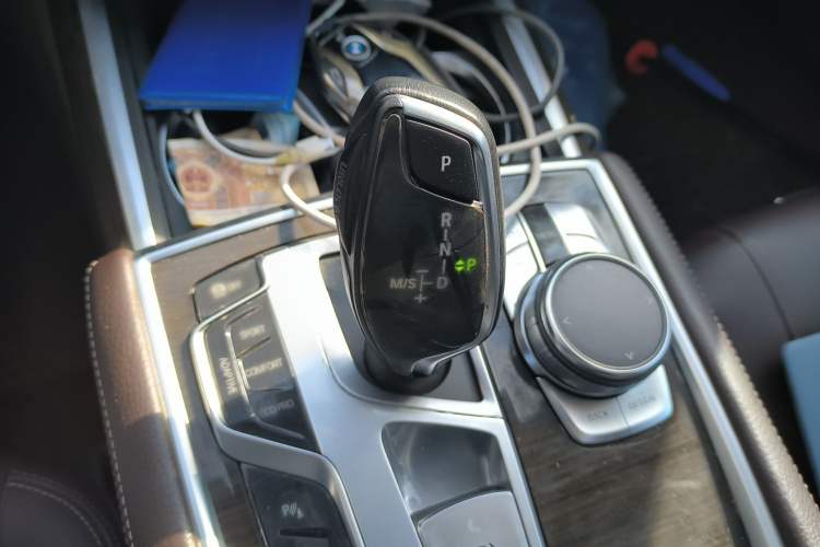 Used BMW 7 Series 2016 730Li Leading Model Gear Lever