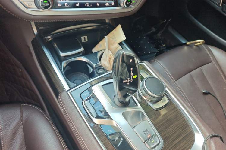 Used BMW 7 Series 2016 730Li Leading Model Gear Lever