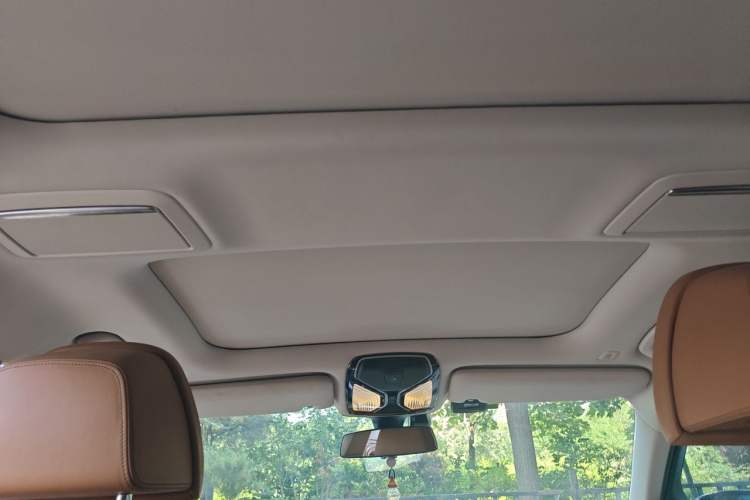 Used BMW 7 Series 2016 740Li Luxury Edition Headliner