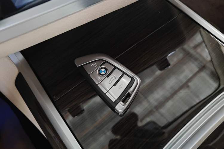 Used BMW 7 Series 2016 730Li Leading Model Interior 1