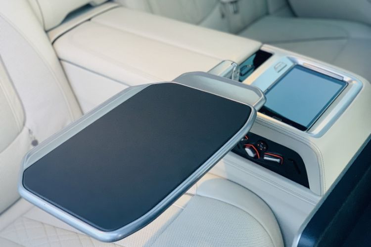 Used BMW 7 Series 2016 750Li xDrive Four-Seat Version Interior 14