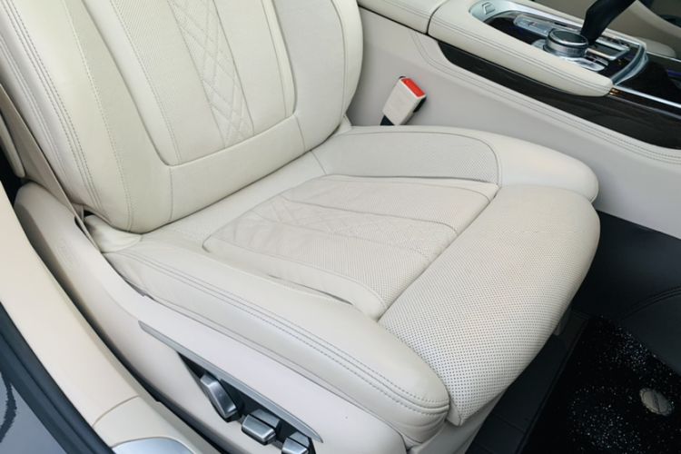 Used BMW 7 Series 2016 750Li xDrive Four-Seat Version Interior 2