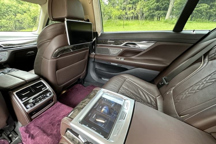 Used BMW 7 Series 2016 730Li Luxury Model Interior 5