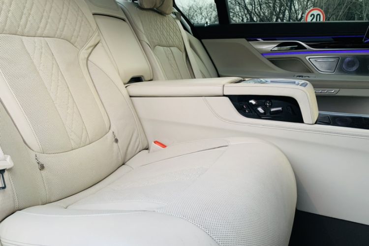 Used BMW 7 Series 2016 750Li xDrive Four-Seat Version Interior 7