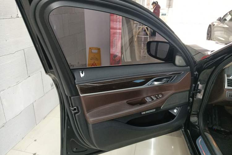 Used BMW 7 Series 2016 730Li Leading Model Interior 7