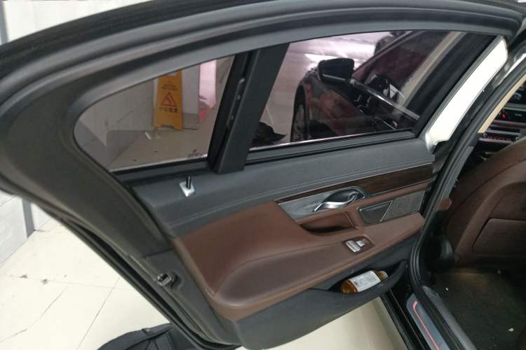Used BMW 7 Series 2016 730Li Leading Model Interior 8