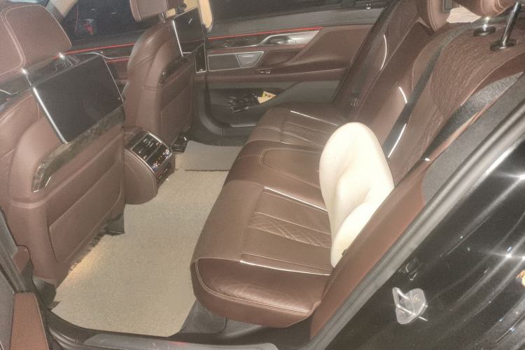 Used BMW 7 Series 2016 740Li Luxury Edition Left Rear Seat