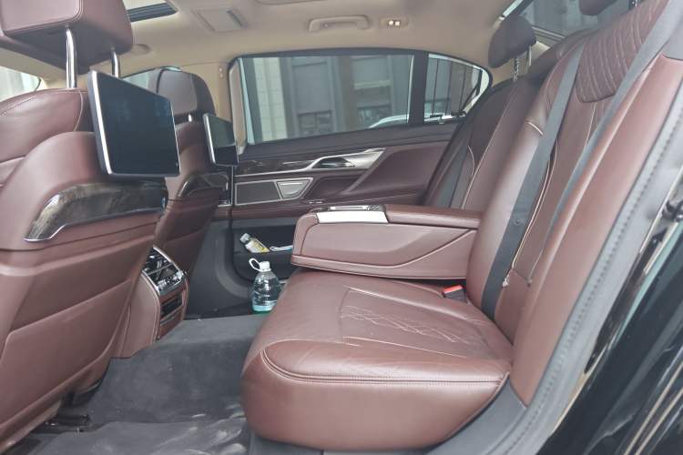 Used BMW 7 Series 2016 740Li Luxury Edition Left Rear Seat