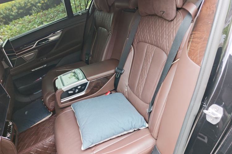 Used BMW 7 Series 2016 740Li Luxury Edition Left Rear Seat