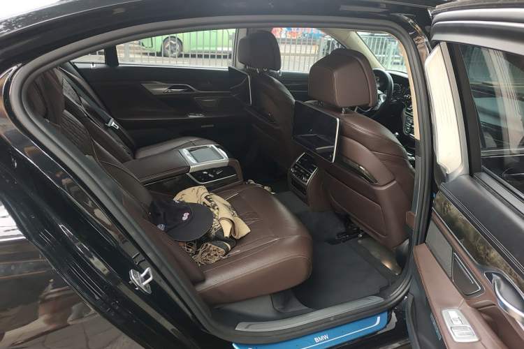 Used BMW 7 Series 2016 730Li Luxury Model Left Rear Seat