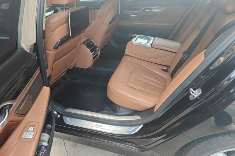 Used BMW 7 Series 2016 740Li Luxury Edition Left Rear Seat