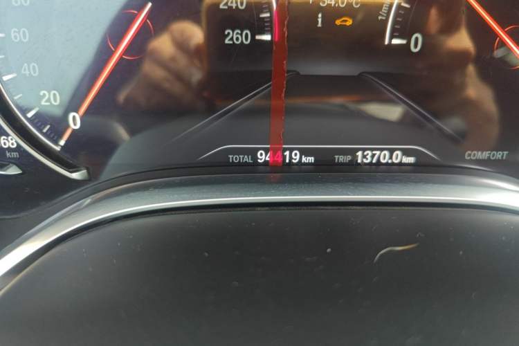 Used BMW 7 Series 2016 730Li Leading Model Odometer Close Up