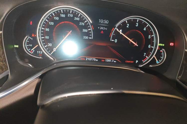 Used BMW 7 Series 2016 740Li Luxury Edition Odometer Close Up