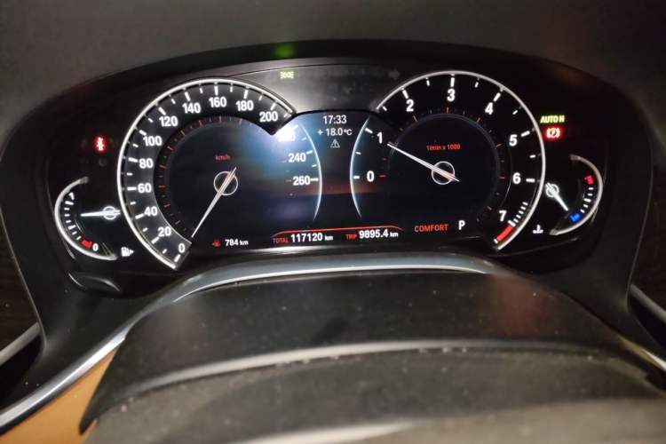 Used BMW 7 Series  Odometer Close Up