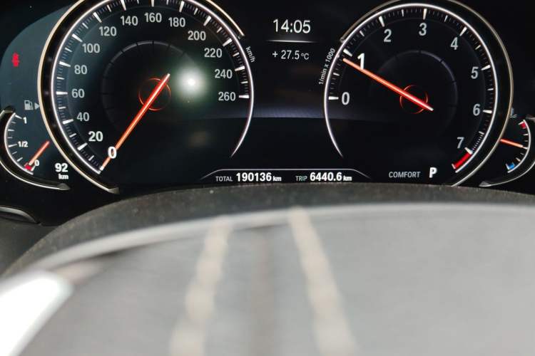 Used BMW 7 Series 2016 730Li Leading Model Odometer Close Up