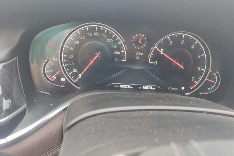 Used BMW 7 Series 2016 740Li Luxury Edition Odometer Close Up