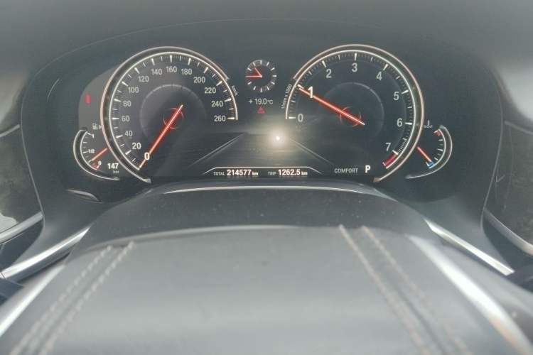 Used BMW 7 Series 2016 740Li Luxury Edition Odometer Close Up