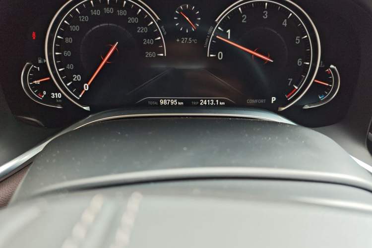 Used BMW 7 Series 2016 730Li Luxury Model Odometer Close Up