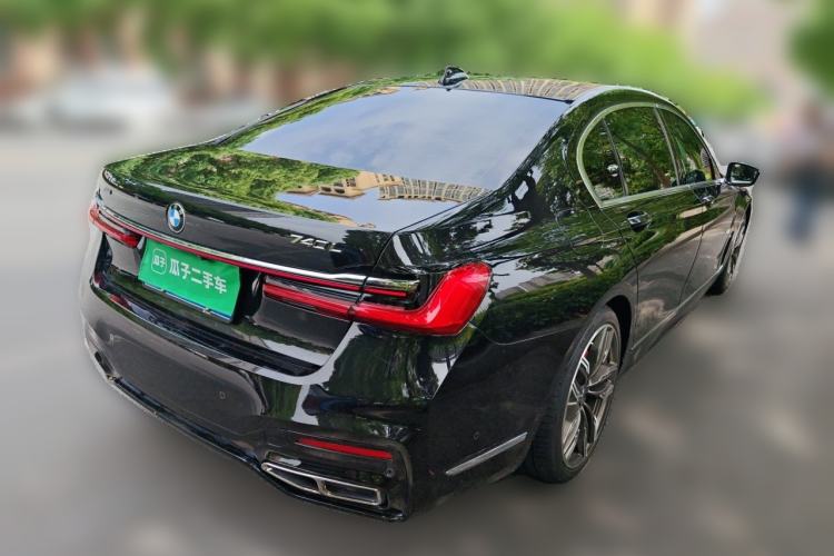 Used BMW 7 Series 2016 740Li Luxury Edition Rear Right 45 Deg